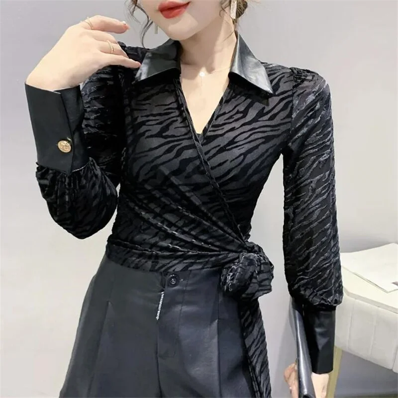 Chic T-shirt Ladies Lapel Collar Tees Leopard Jumpper Top PU Leather Splicing V-neck Lace up Top Pullover Thin Female Tees