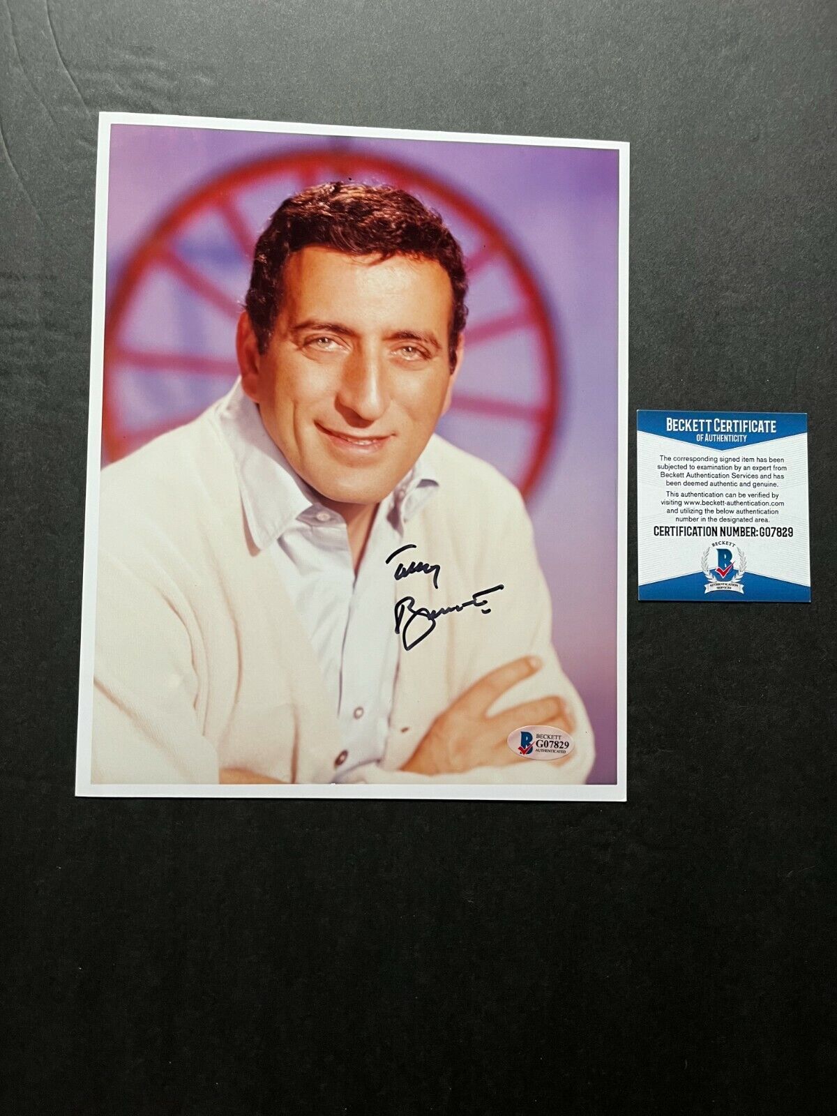 Tony Bennett Rare! signed autographed classic crooner 8x10 Photo Poster painting Beckett BAS coa