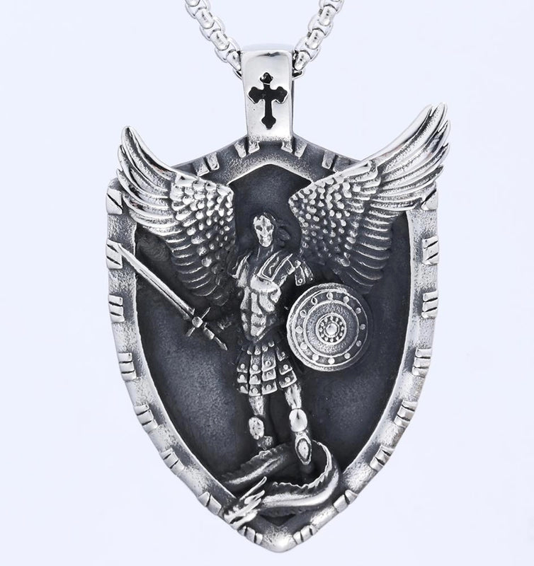 Queen Minimalist Human Letter 304 Stainless Steel Unisex