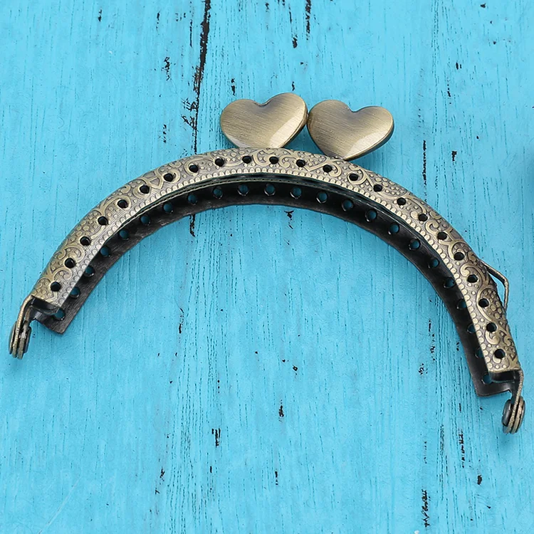 8.5cm Semicircular Metal Purse Frame Heart Kiss Clasp DIY Accessory(Bronze)