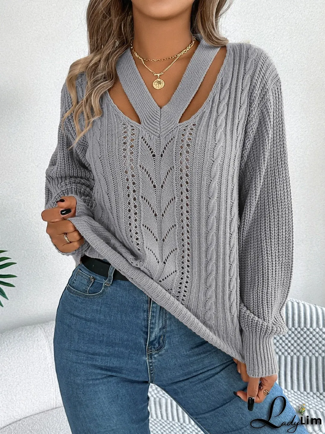 Casual and Fashionable winter Sweater
