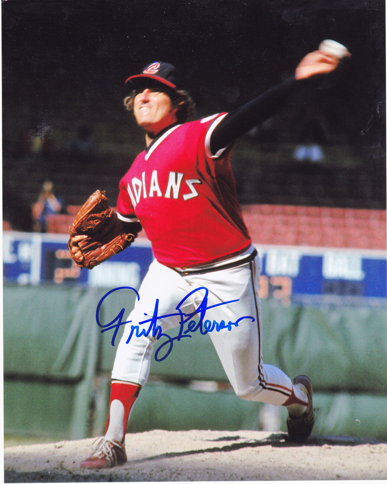 FRITZ PETERSON CLEVELAND INDIANS ACTION SIGNED 8x10