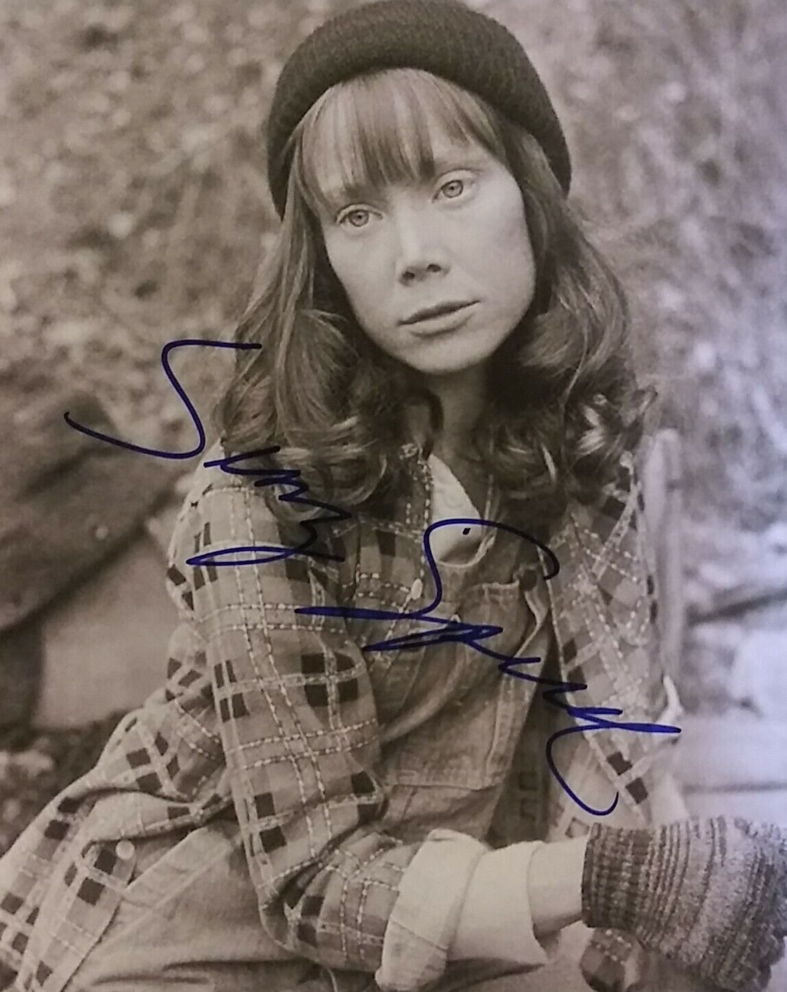 Sissy Spacek signed 8 x 10