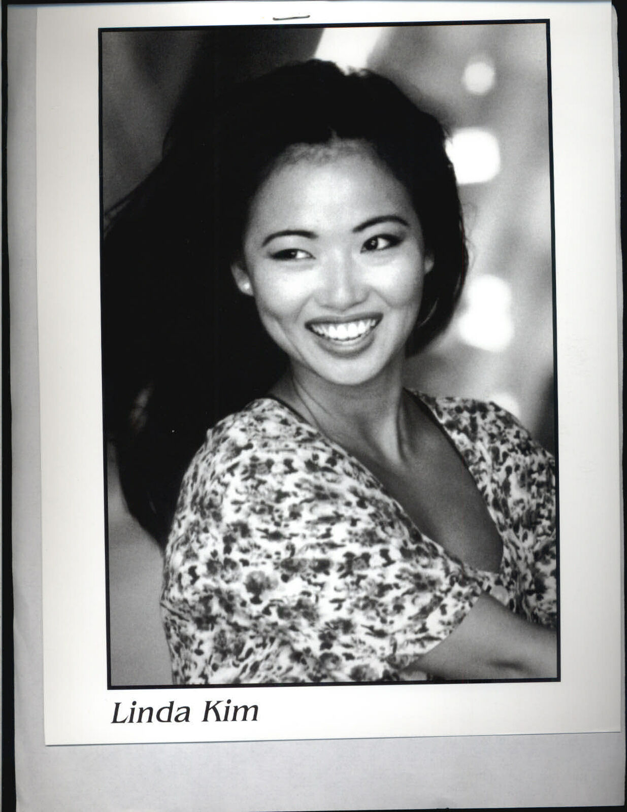 Linda Kim - 8x10 Headshot Photo Poster painting w/ Resume - Men in Black II