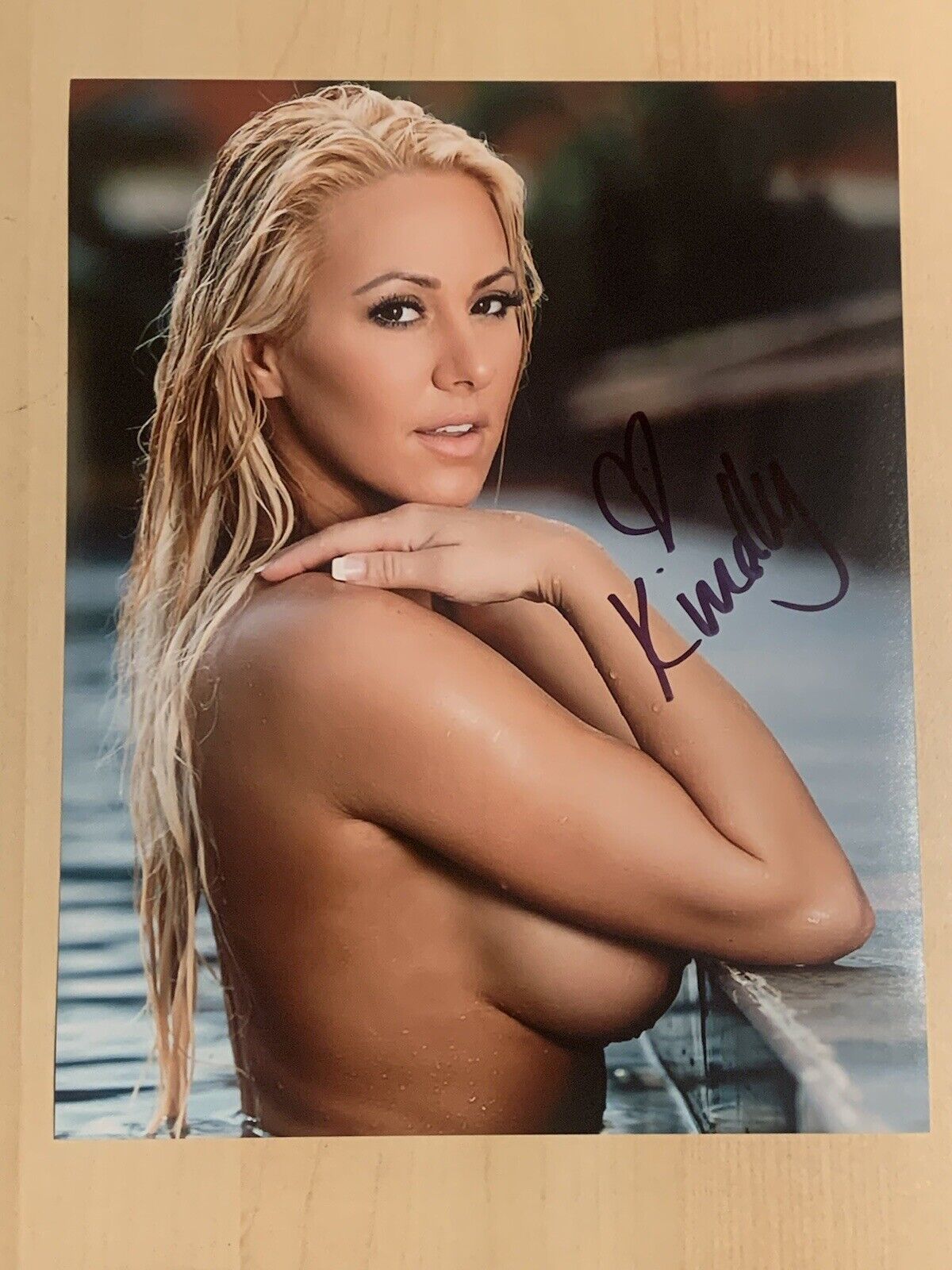 KINDLY MYERS SIGNED 8x10 Photo Poster painting ACTRESS AUTOGRAPHED PLAYBOY MODEL SEXY HOT COA