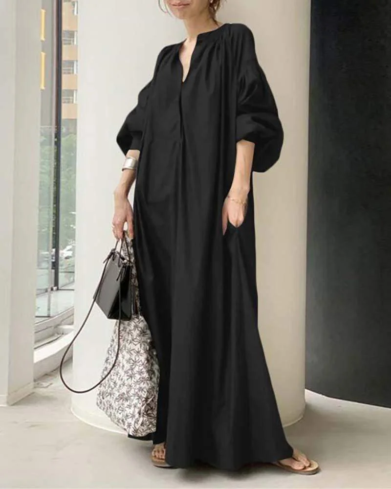 Loose dress with balloon sleeves