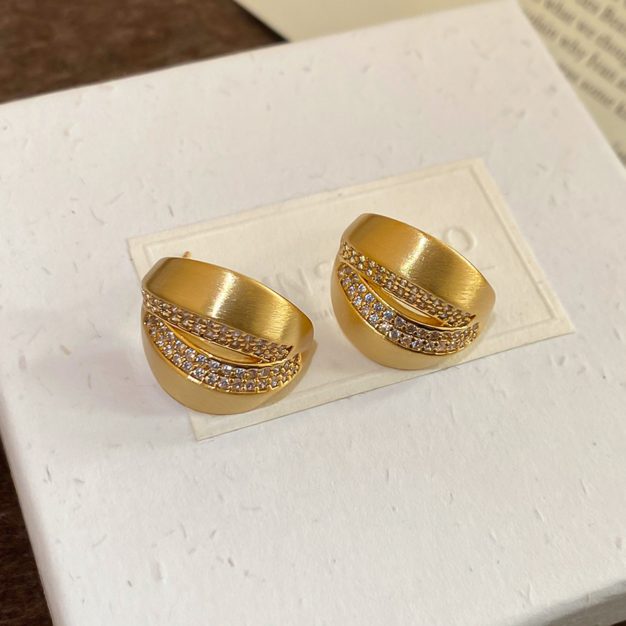 18K brushed metal zircon C-shaped stud earrings unique and stylish design luxurious and sophisticated earrings for women