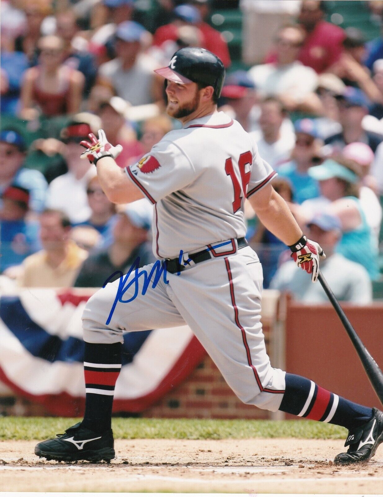 BRIAN MCCANN ATLANTA BRAVES ACTION SIGNED 8x10