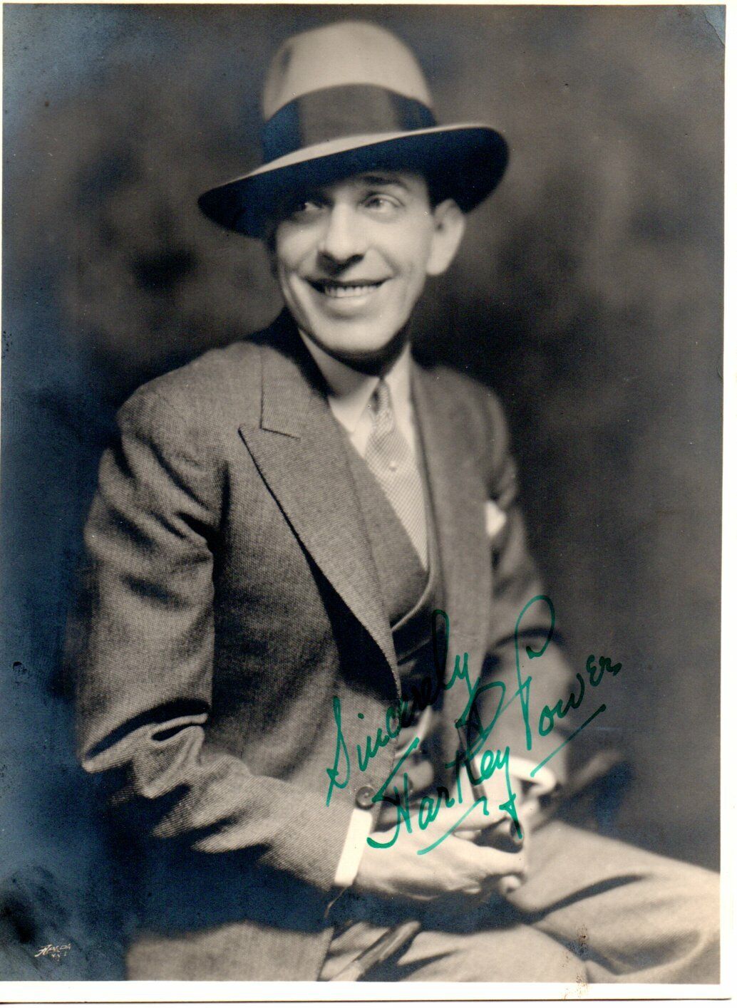 HARTLEY POWER RARE HAND SIGNED Photo Poster painting 7X5 AMERICAN HOLLYWOOD FILM ACTOR