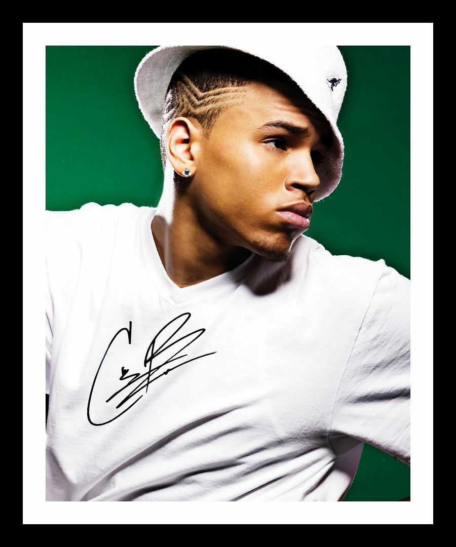 Chris Brown Autograph Signed & Framed Photo Poster painting 2