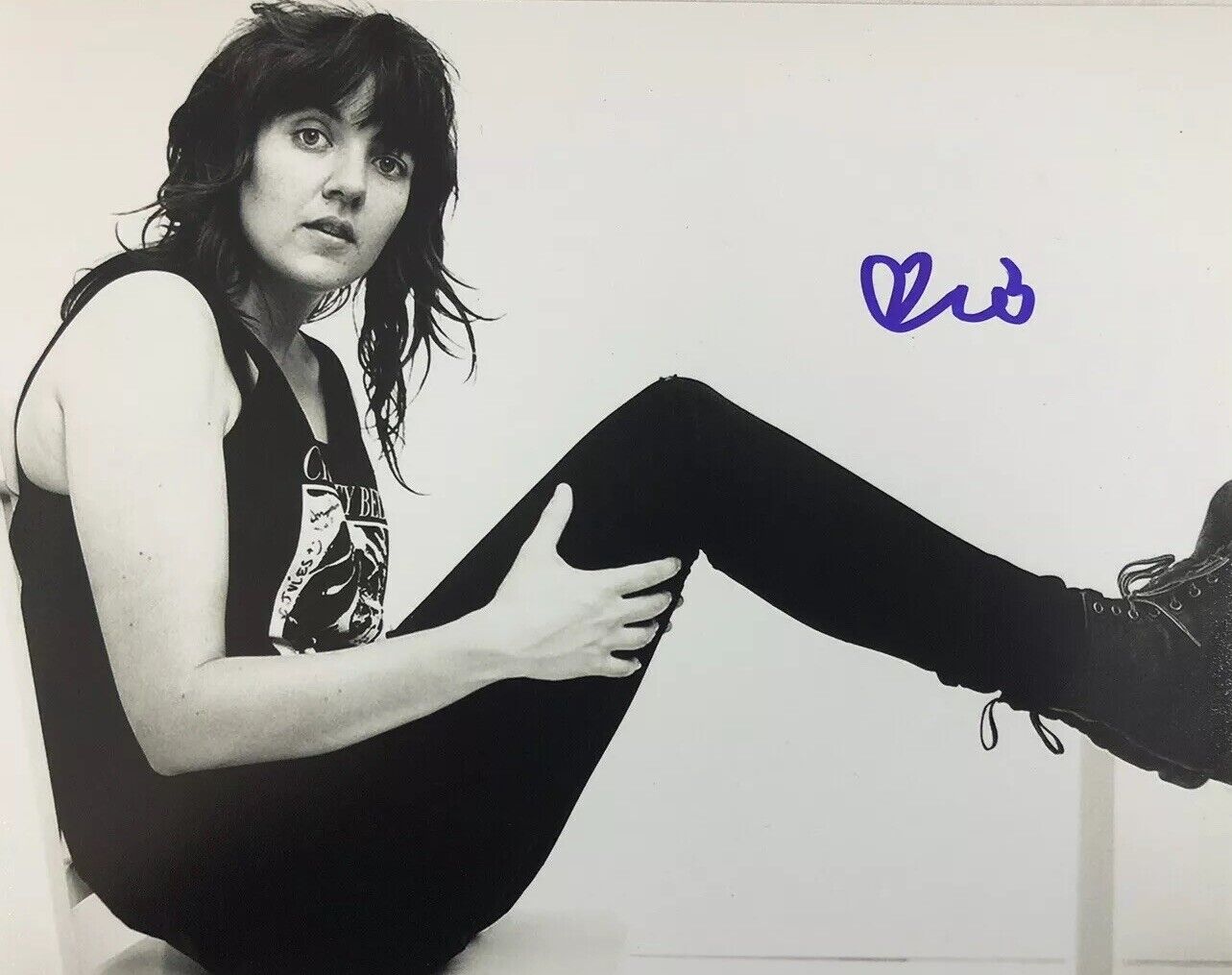 COURTNEY BARNETT HAND SIGNED 8x10 Photo Poster painting AUTOGRAPHED AUTHENTIC RARE SINGER