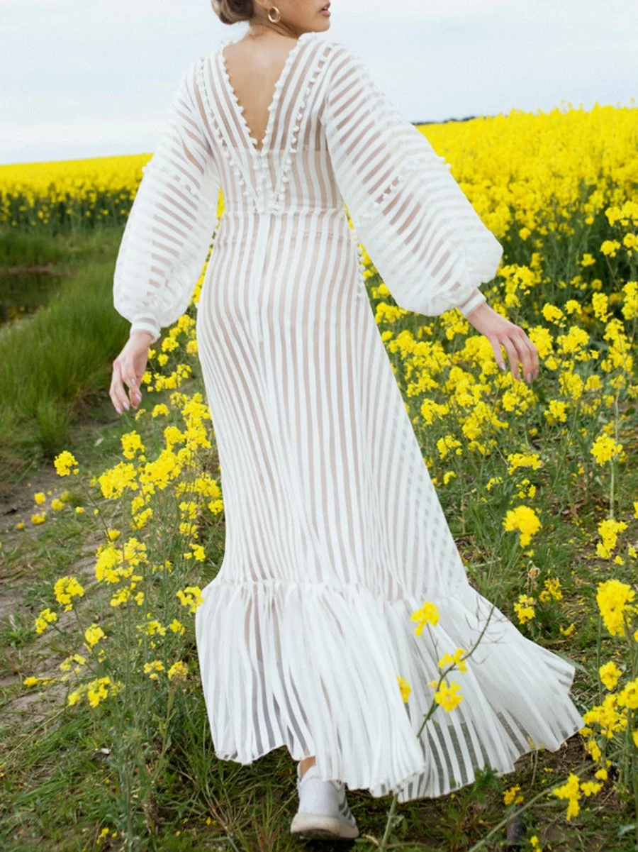 Elegant V-Neck Balloon Sleeve Striped Dress