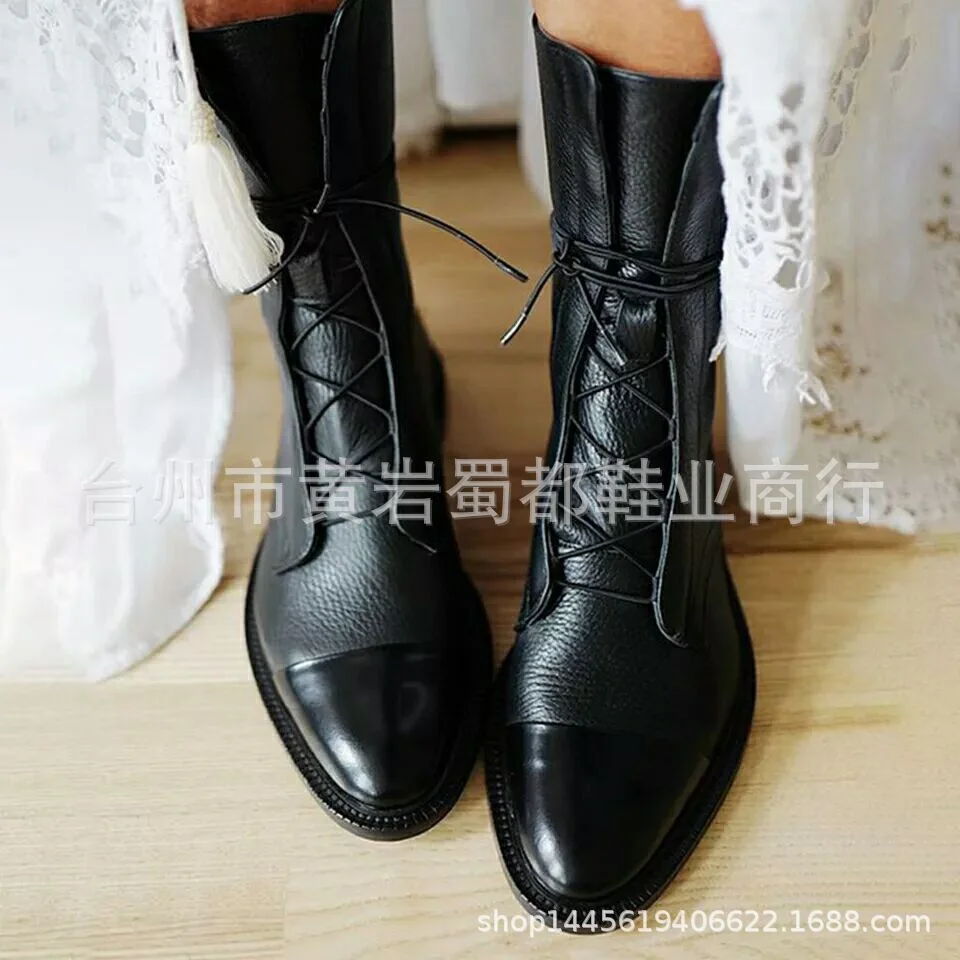 Yyvonne And Winter New Flat Bottom With Martin Boots Women Hot 43 Yards Pointed Patent Leather Splicing Side And Medium Boots