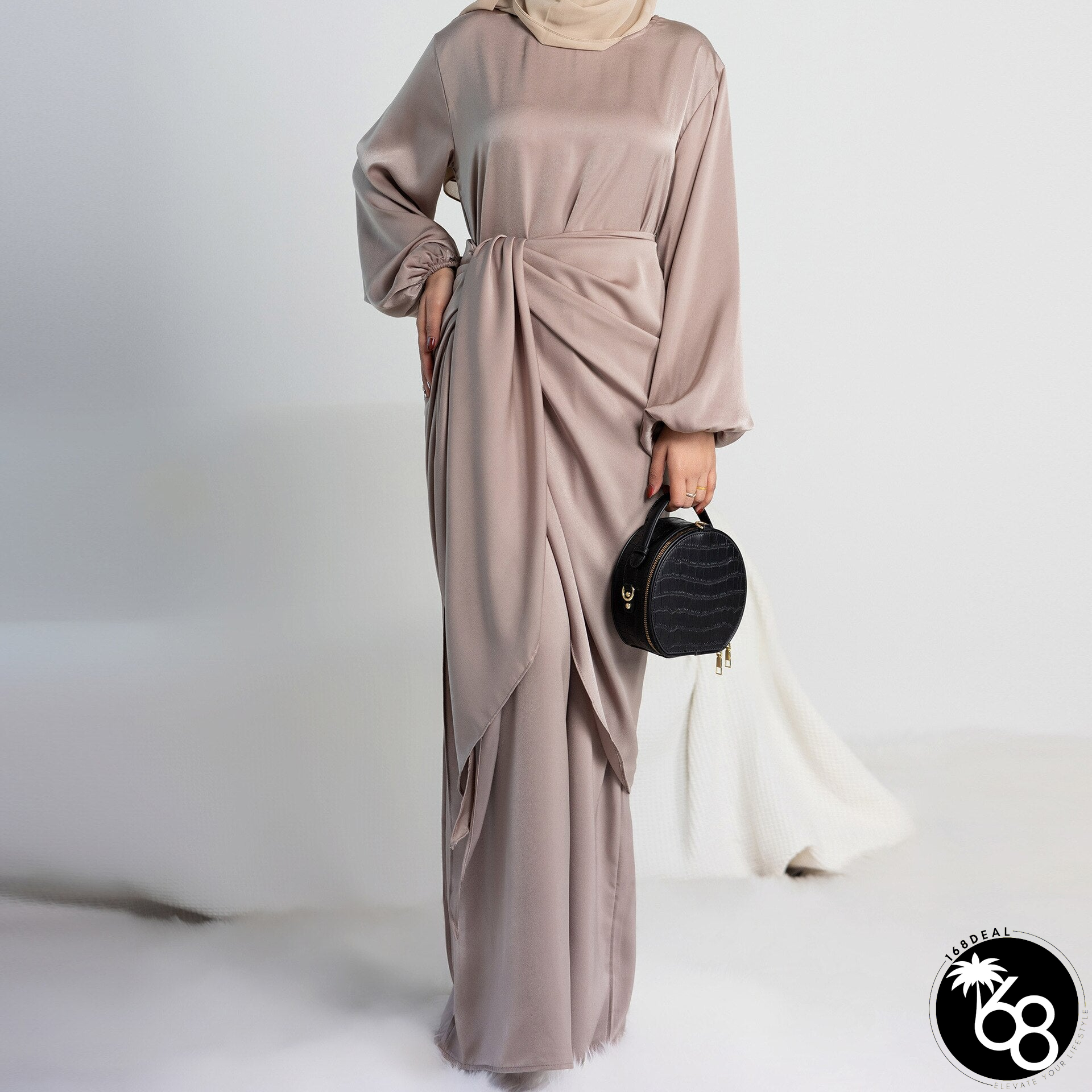 Women's Arabian Polyester Full Sleeve Plain Pattern Elegant Abaya | 168DEAL