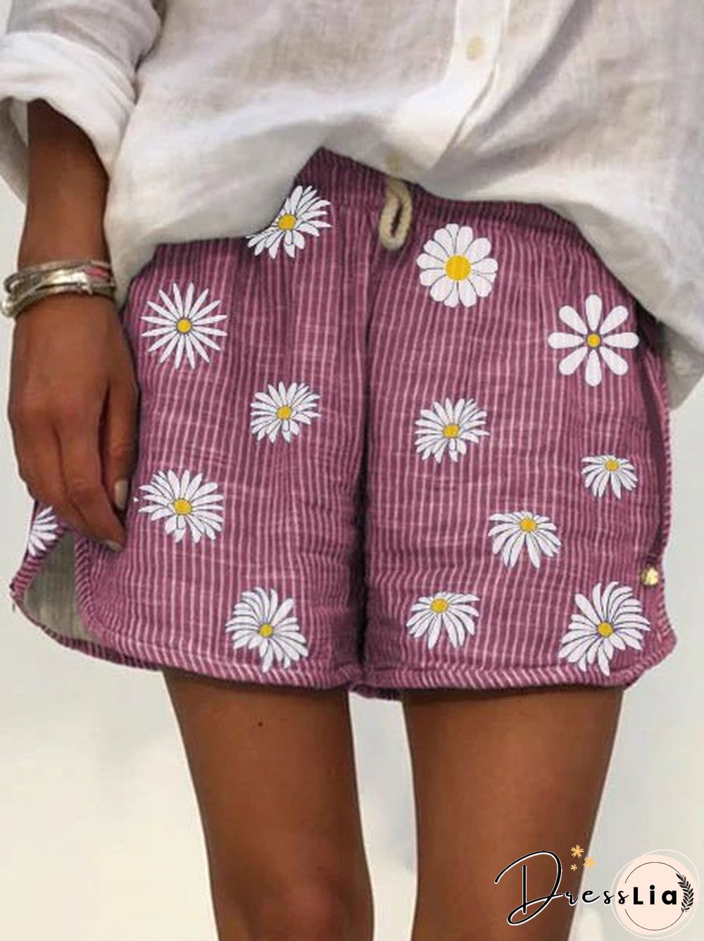 Casual Daisy Floral Printed Shorts for Women