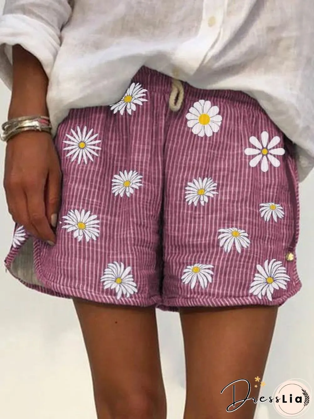 Casual Daisy Floral Printed Shorts for Women