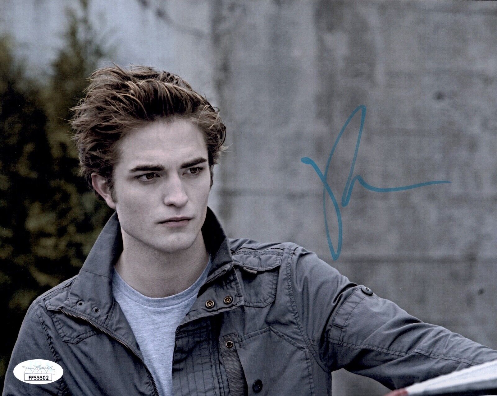 ROBERT PATTINSON Signed 8x10 Photo Poster painting TWILIGHT Autograph HARRY POTTER JSA COA