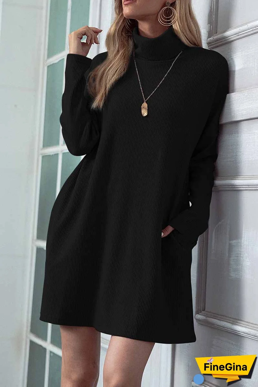 Solid Color Round Neck Dress