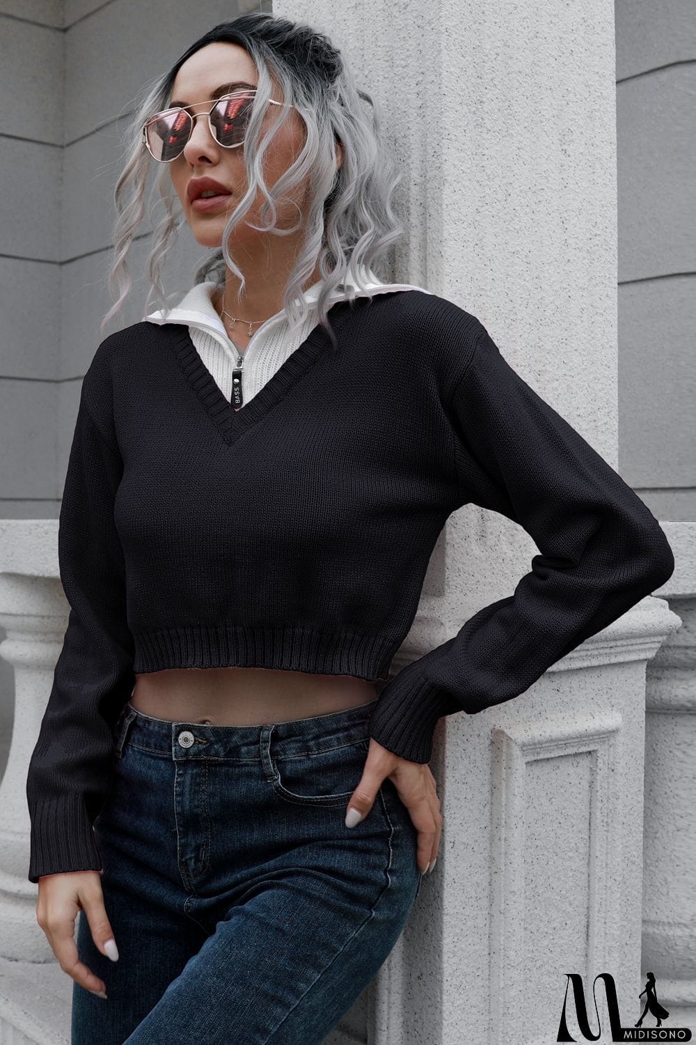 MidiSono - Contrast Collared Cropped Sweater