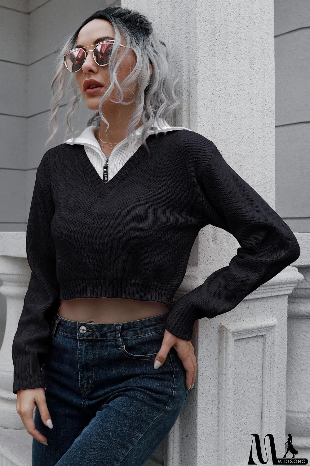 MidiSono - Contrast Collared Cropped Sweater