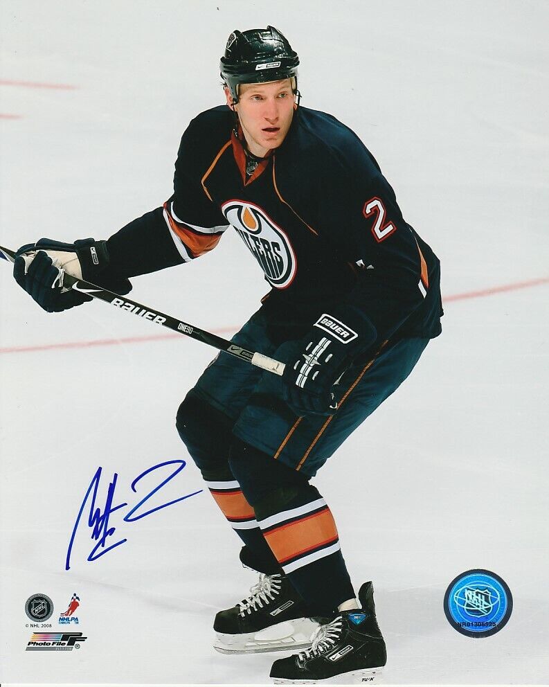 MATT GREENE SIGNED EDMONTON OILERS 8x10 Photo Poster painting! Autograph