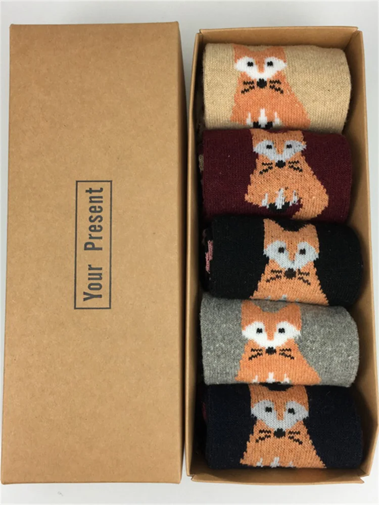 Schönes Set aus bequemen Fox-Stricksocken