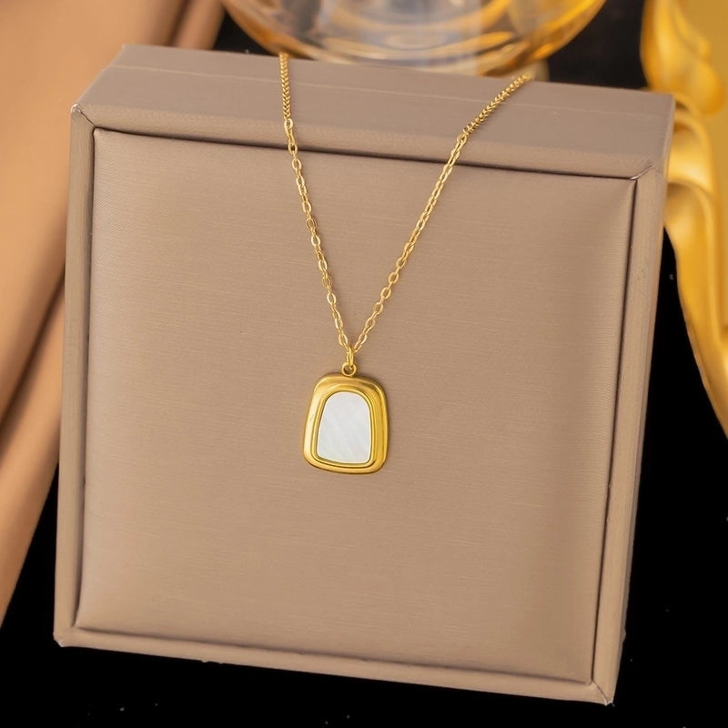 Sweet Heart Shape Floral Titanium Steel Plating Necklace