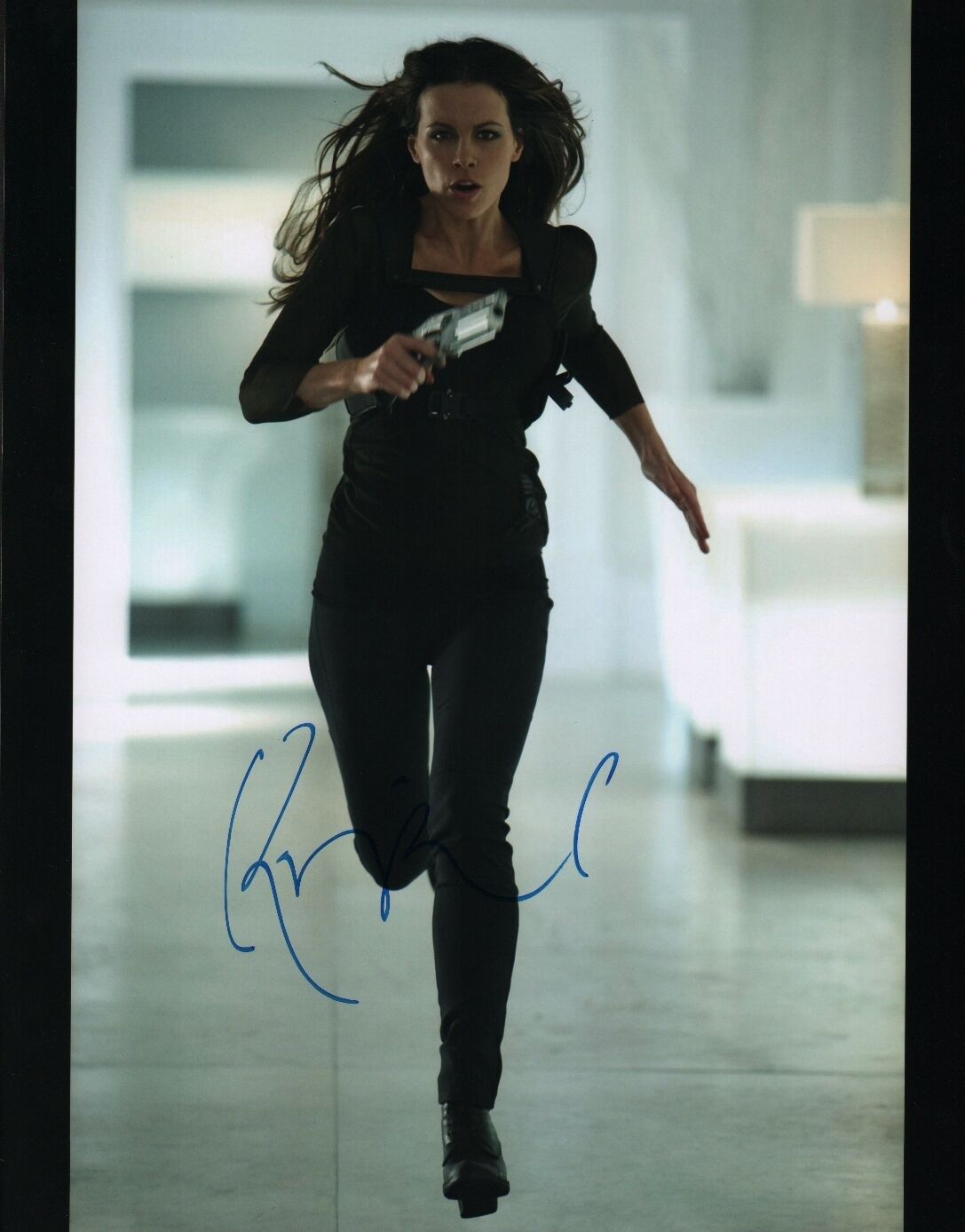 Kate Beckinsale (Underworld) signed 11x14 Photo Poster painting