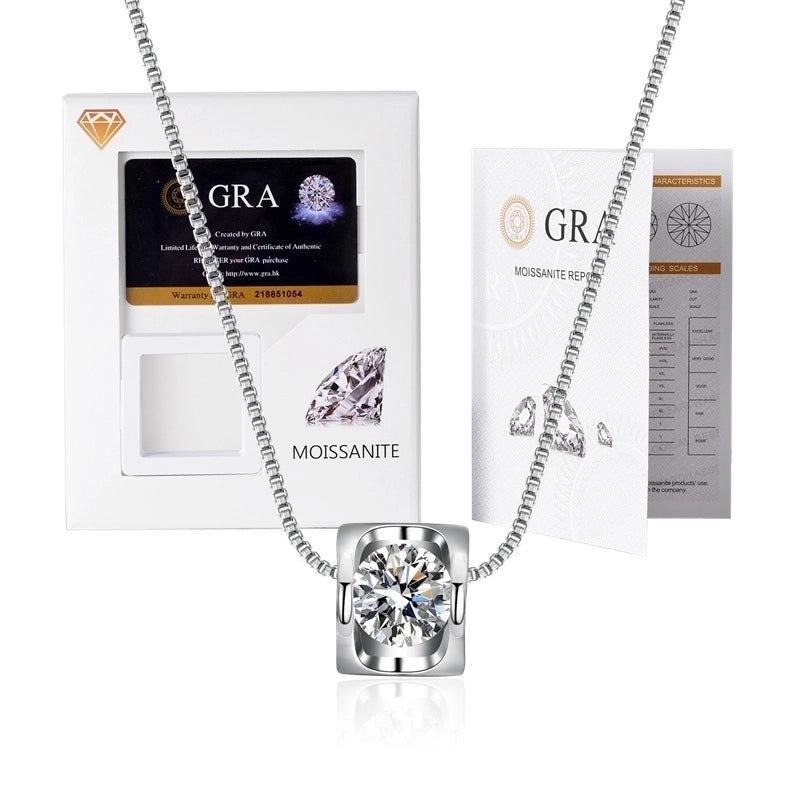 925 Sterling Silver Moissanite Plating Inlay Heart Shape Crown Pendant Necklace