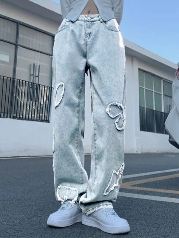 Patch Detail Light Wash Boyfriend Jeans