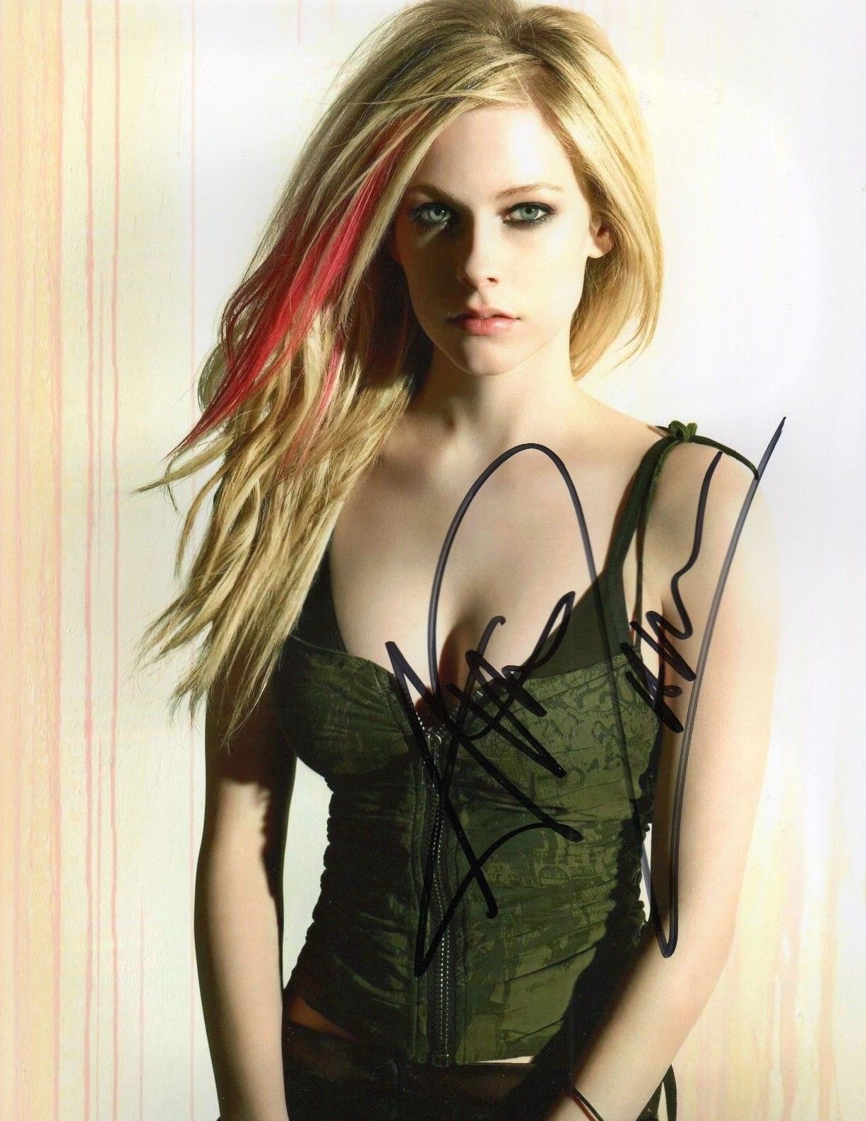 AVRIL LAVIGNE AUTOGRAPHED SIGNED A4 PP POSTER Photo Poster painting PRINT 6