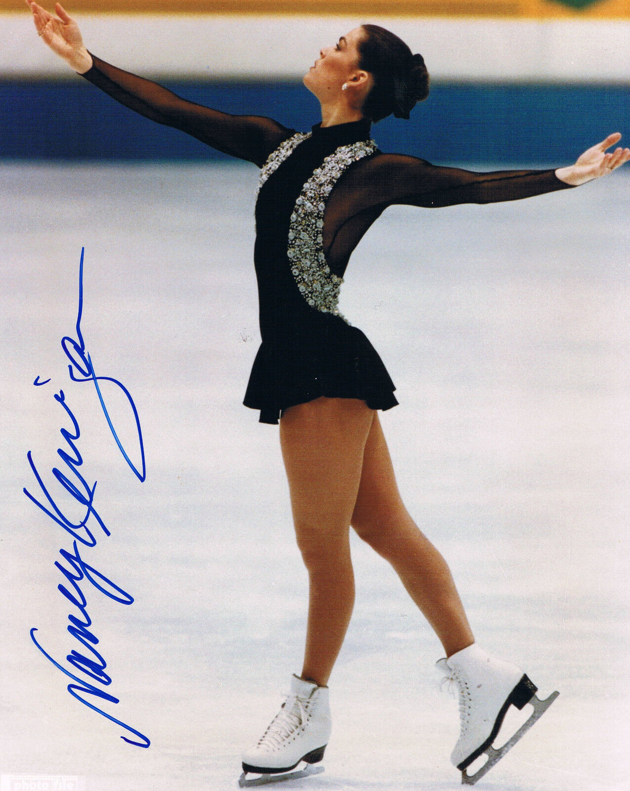 Nancy Kerrigan 1969- genuine autograph 8x10