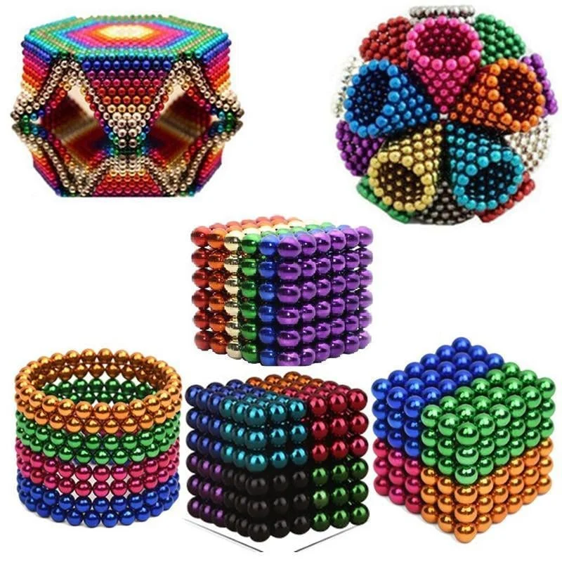 🎅- Decompression Rubik's Cube Magnetic Ball