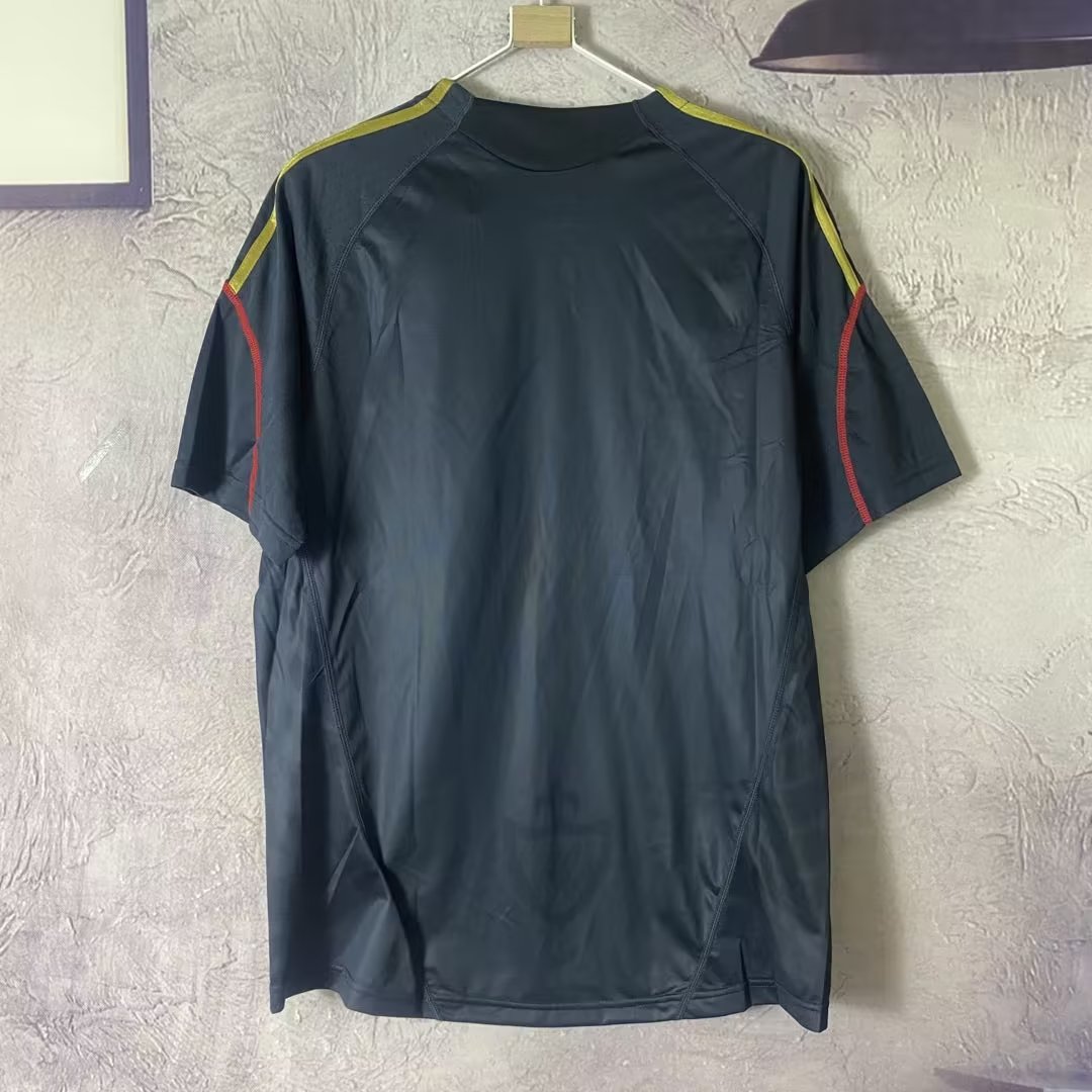 Retro 2009-2010 Liverpool Away Football Shirt Thai Quality