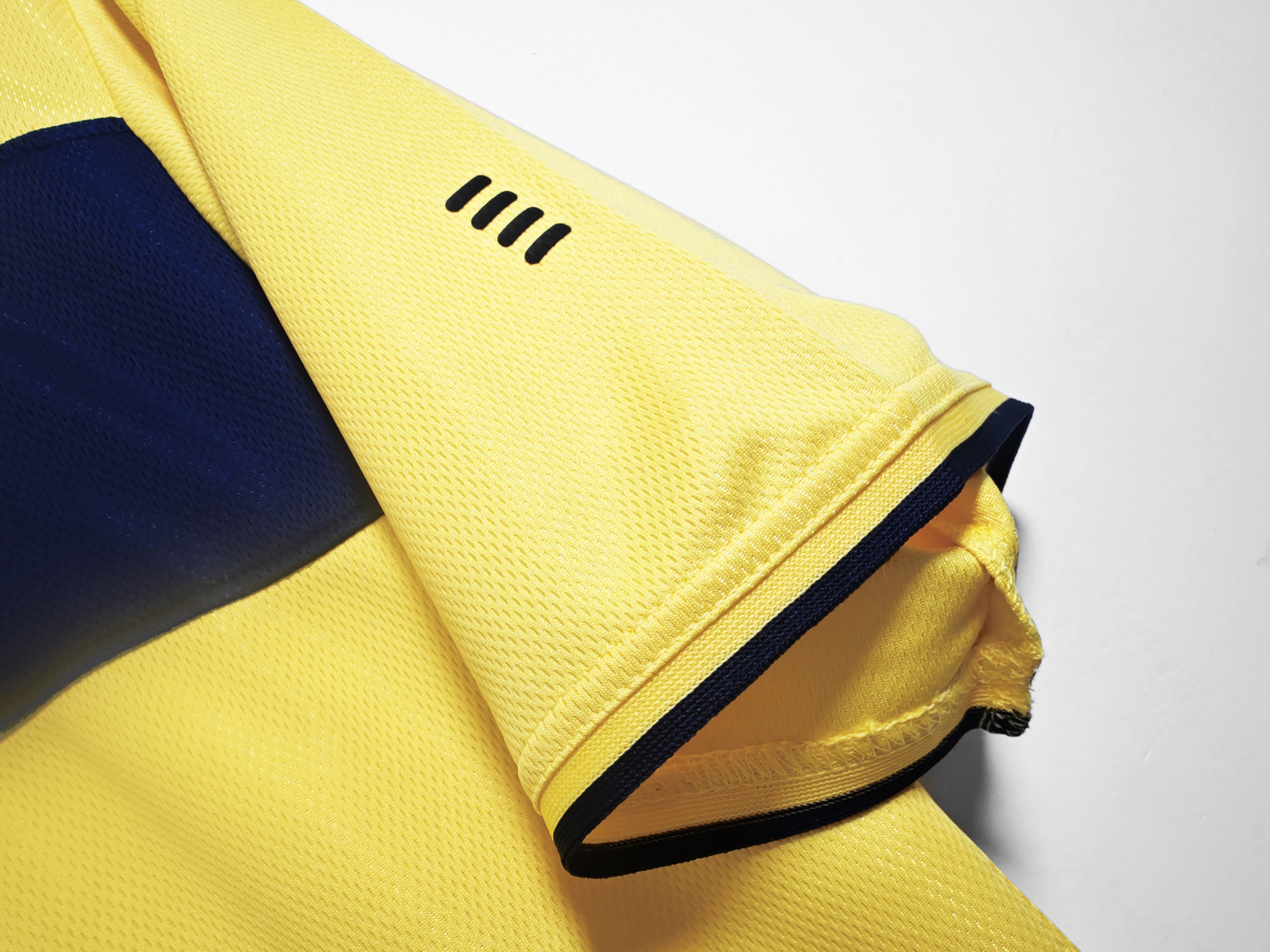 Retro 2002 Scotland Away Football Shirt Thai Quality