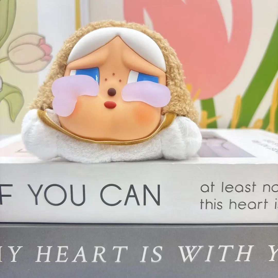 New crying baby earphone bag, vinyl face plush keychain, Southeast cross-border pendant, doll tide play series pendant batch