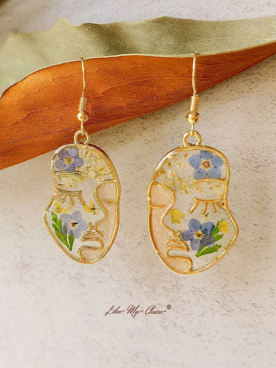 LikeMyChoice® Pressed Flower Earrings - Abstract Face Forget Me Not Flower