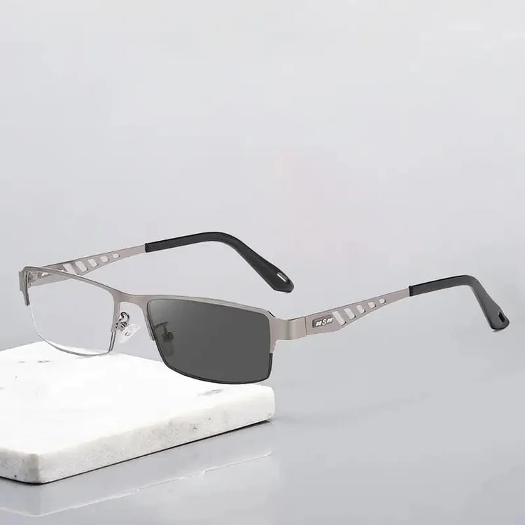 PROGRESSIVE MULTI-FOCAL PHOTOCHROMIC PRESBYOPIA GLASSES 