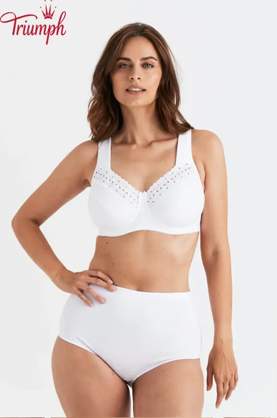 Triumph - (3 бр.) Сутиен с бродирани банели
