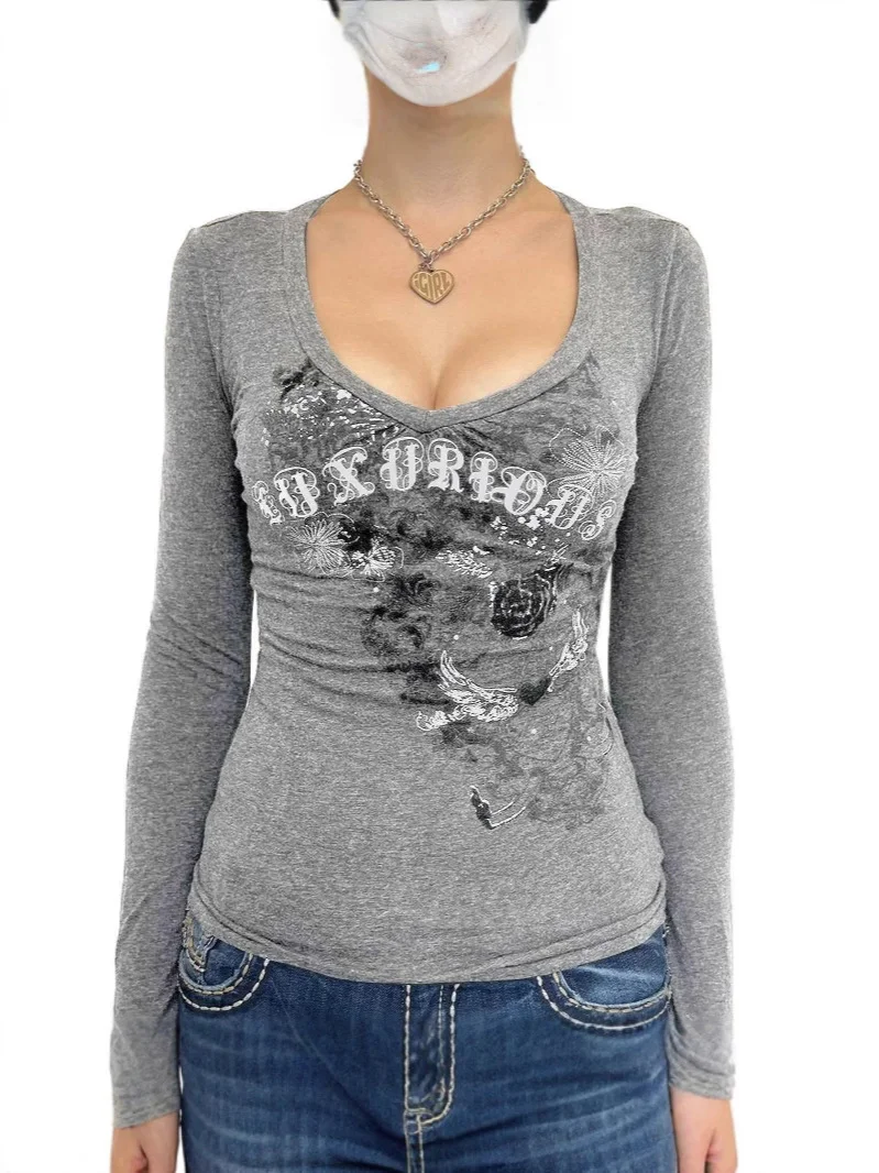 Athvotar Athvotar Old Letter Print Knitting V-Neck T-Shirt For Women's New Knitted Long-Sleeved Top