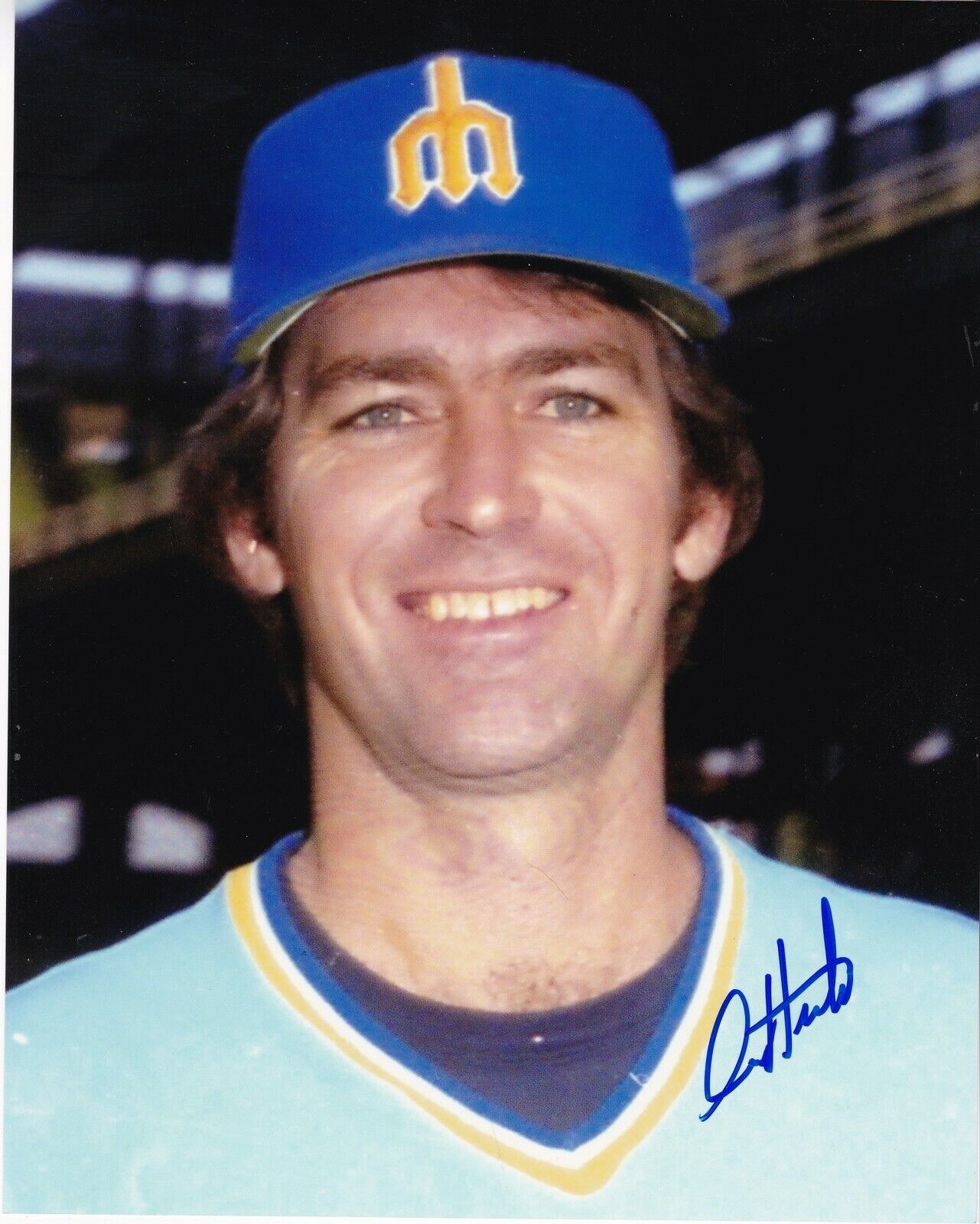 DAVE HILTON SEATTLE MARINERS ACTION SIGNED 8x10