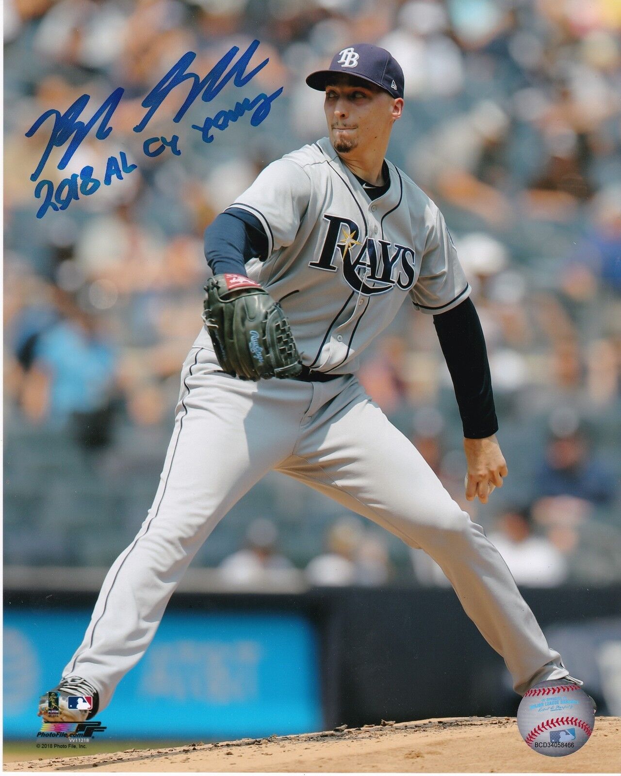 BLAKE SNELL TAMPA BAY RAYS 2018 AL CY YOUNG ACTION SIGNED 8x10