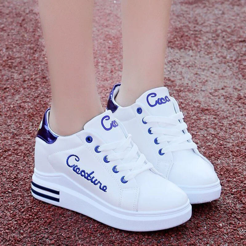 Qengg Shoes for Women Sneakers 2022 Autumn Lace-up Platform White Shoes Women Ladies Embroidery Internal Increase Shoes Zapatos Mujer