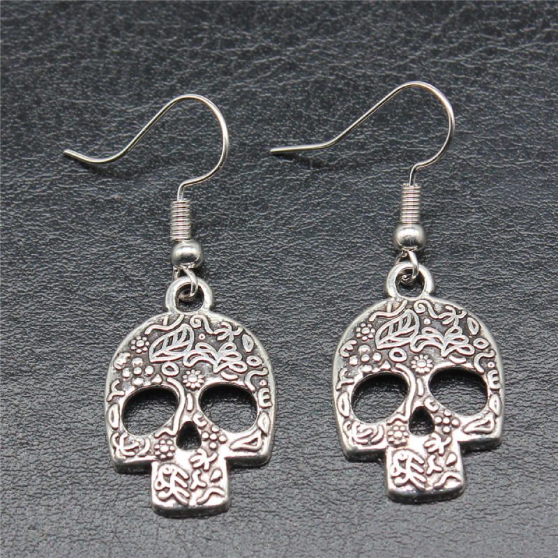 Punk skull earrings