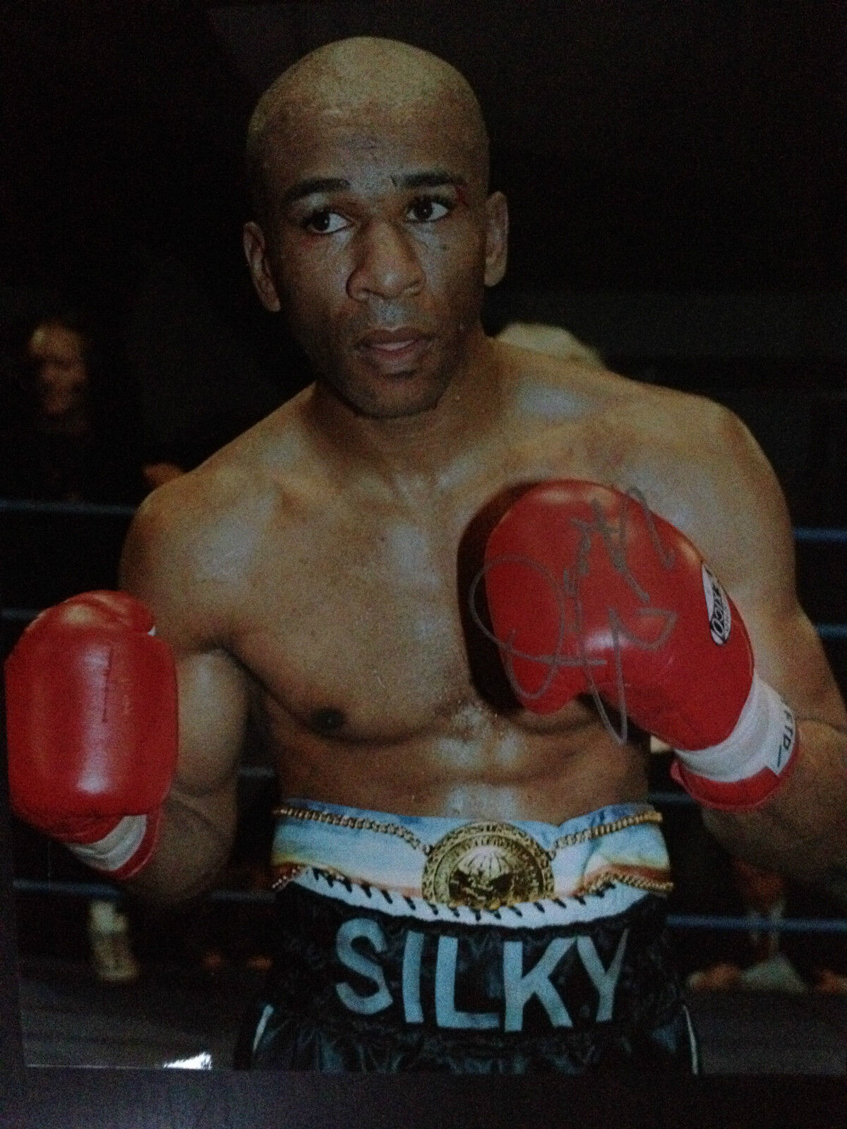 PAUL SILKY JONES - FORMER WORLD CHAMPION - SUPERB SIGNED COLOUR Photo Poster paintingGRAPH