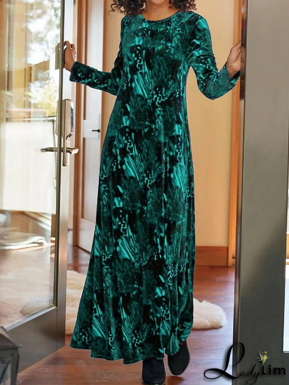 Christmas Allover Crew Neck Long Sleeve Velvet Midi Dress