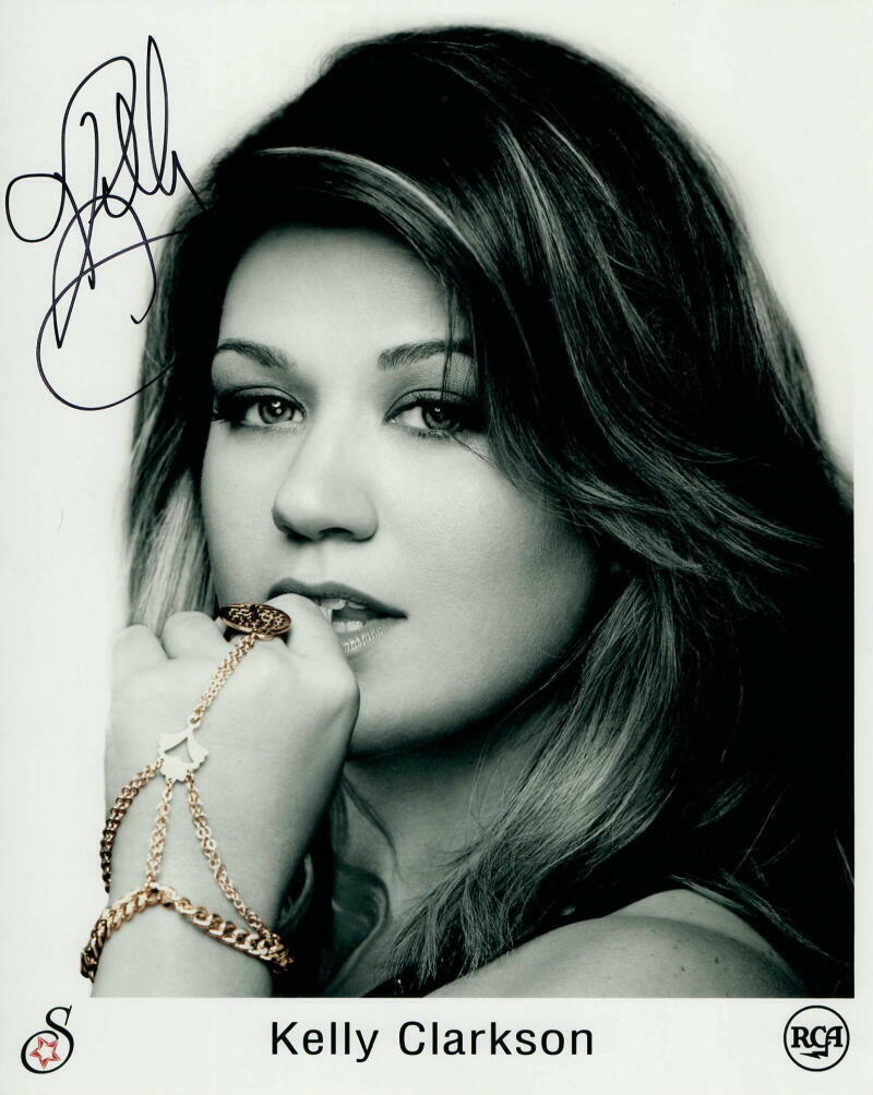 KELLY CLARKSON SIGNED AUTOGRAPH 8X10 Photo Poster painting - AMERICAN IDOL SUPERSTAR, BREAKAWAY