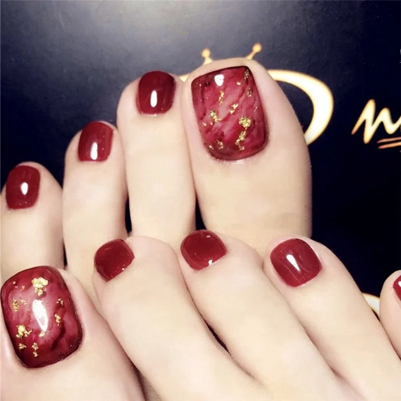 24Pcs Gold Foil Design False Toe Nails Gradient Wine Red Marble Artificial Press On Toenails Fake Nails With Glue Sticker