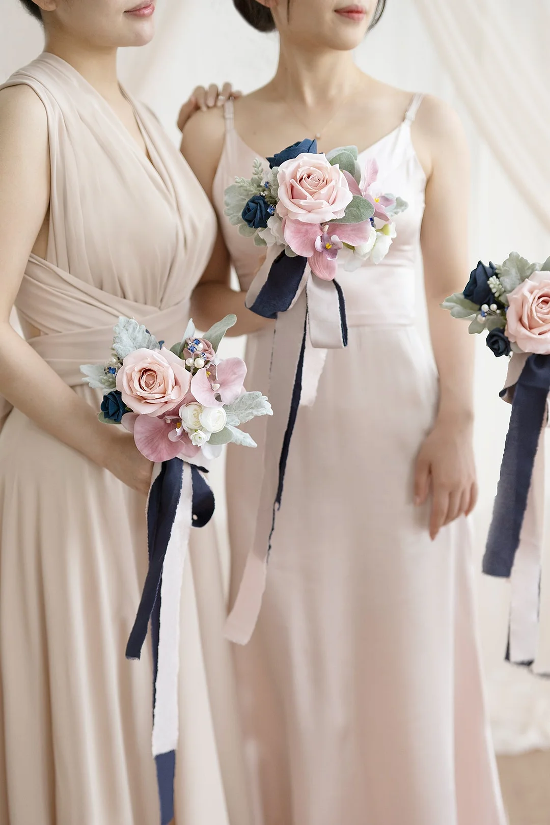 Bridesmaid Posy in Dusty Rose & Navy