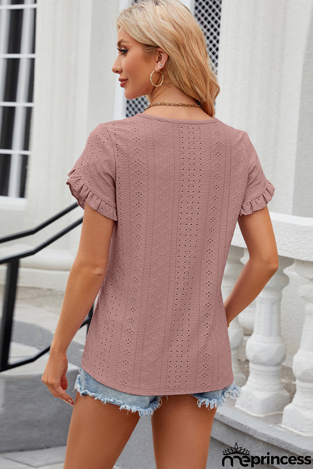 Stylish and airy Shirt